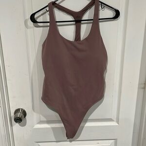 Alo yoga sleek back bodysuit